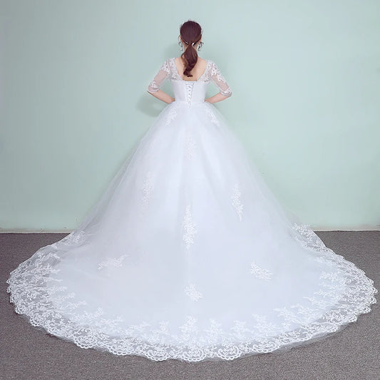 Hochzeitskleid Das elegante halbe Ärmel sexy V-Ausschnitt Court Backballkleid Prinzessin Vintage Spitze Brautkleider Plus Größe