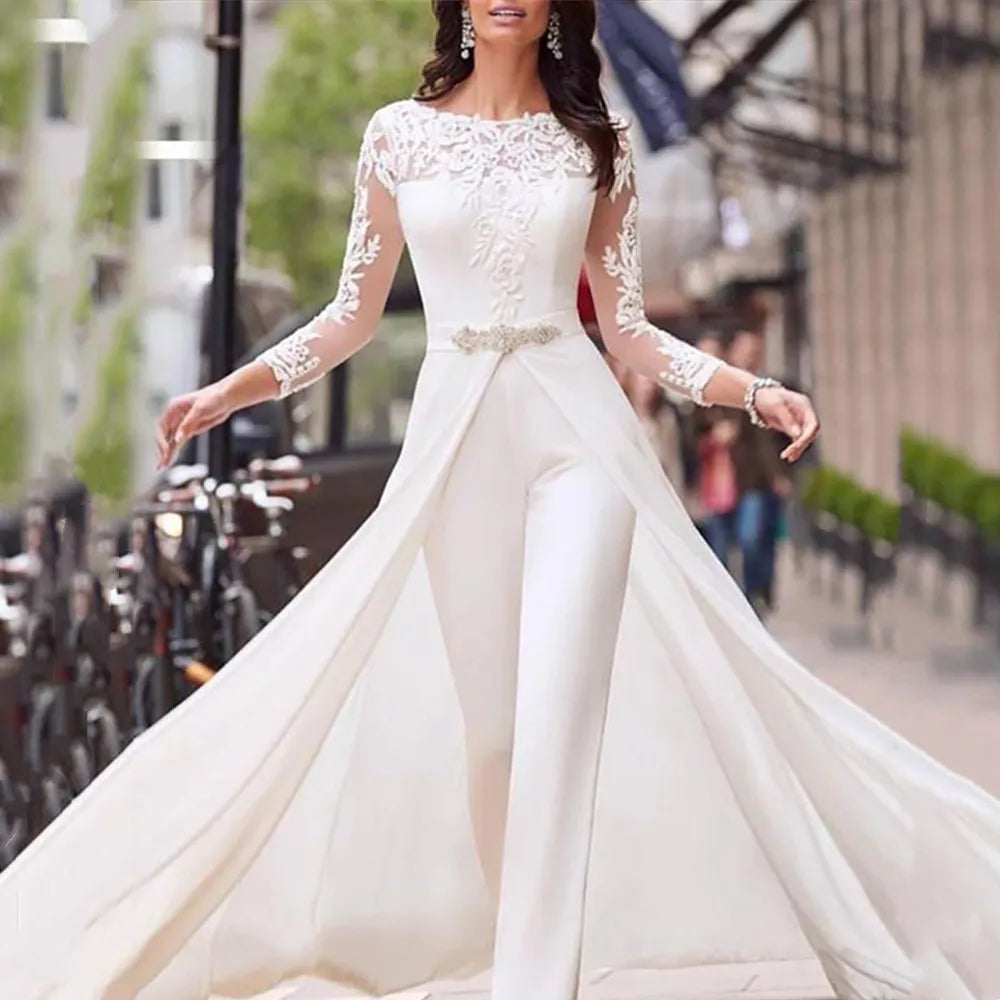 Jumpsuit Lace Wedding Dresses dengan kereta api yang boleh dilepaskan lengan panjang o-neck gaun pengantin putih formal manik vestidos de novia