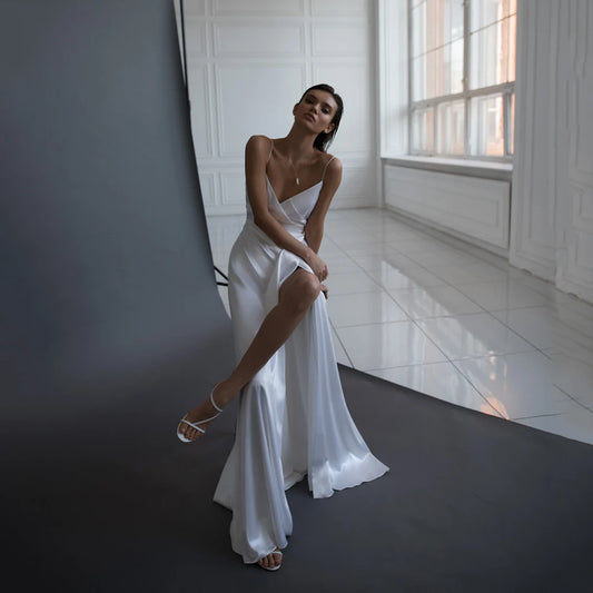 Robe De mariée trapèze en Satin, Simple, décolleté en V, bretelles Spaghetti, Sexy, fente haute, dos nu, sur mesure