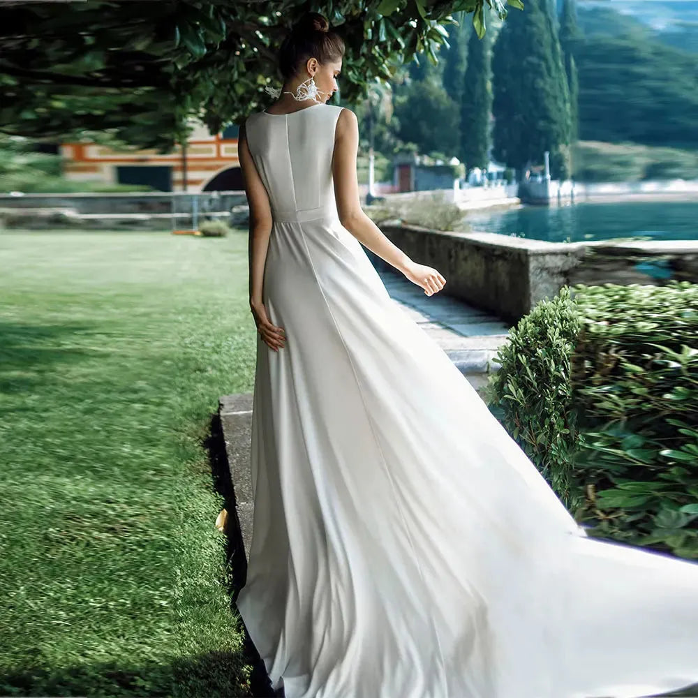 Simple Satin Wedding Dress V Neck Sexy High Slit Pleat Custom Made Closed Zipper Back A Line Beach Bridal Gowns Plus Size
