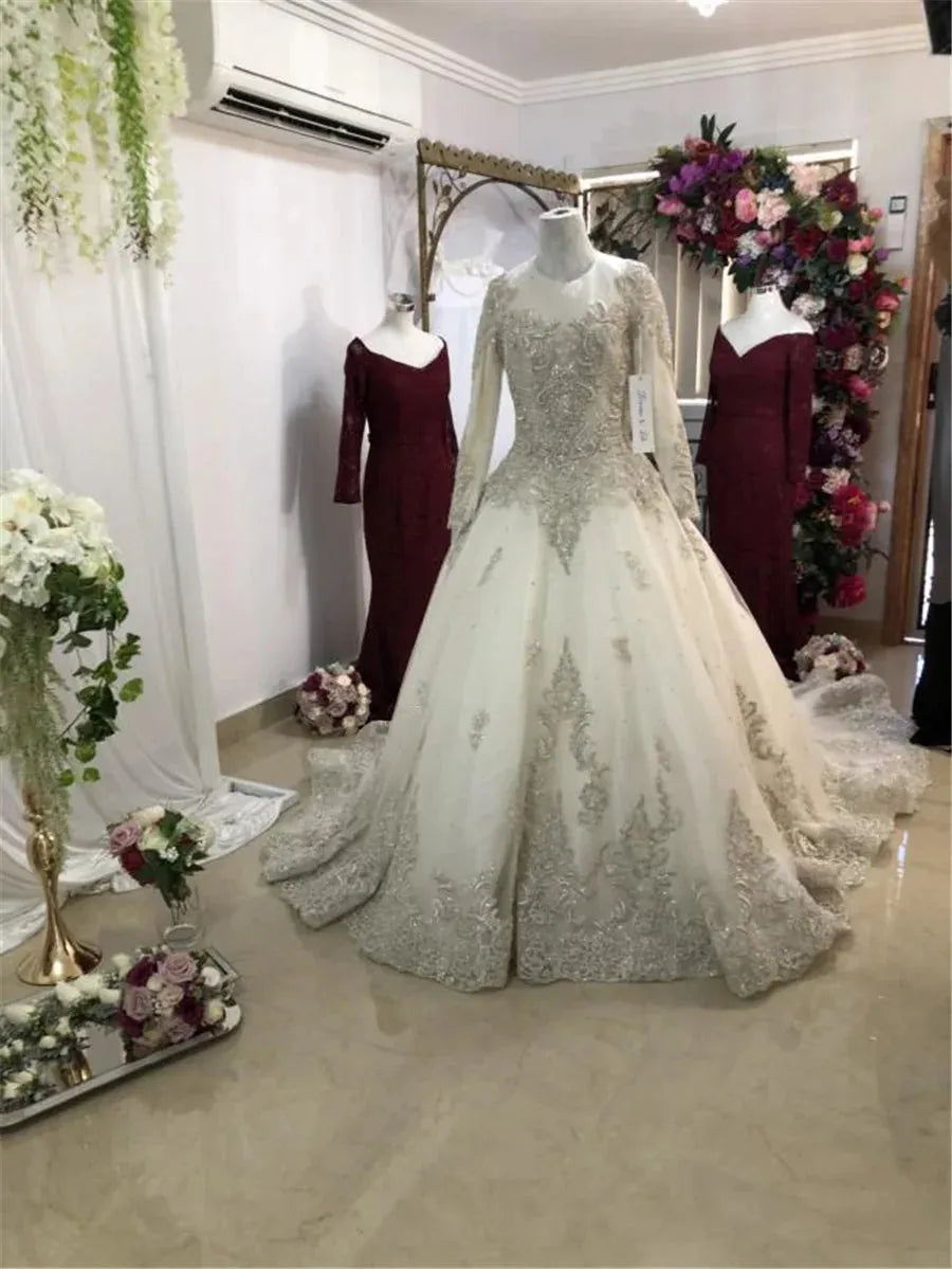 Jewel Long Sleeves Muslim Wedding Dresses Modest Lace Appliques Modest Turkey Middle East Dubai Bridal Gowns Robe De Mariage Champagne