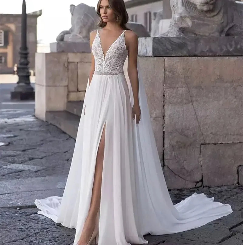 Bohemian V-Neck Wedding Dress Sleeveless A-Line Side Slit Spaghetti Straps Backless Lace Applique Floor Length Bride Gown 14w
