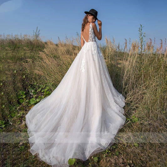 Vestido de noiva de renda com champanhe 2020 Apliques de decote em V Aberto do vestido de noiva Back Tree