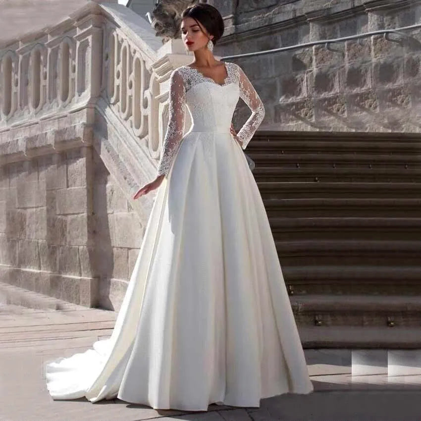 Vestido de noiva de cetim de renda modesto Aplique a linha de cetim de pescoço e manga longa para mulheres Princesa Robe de Mariee Personalize