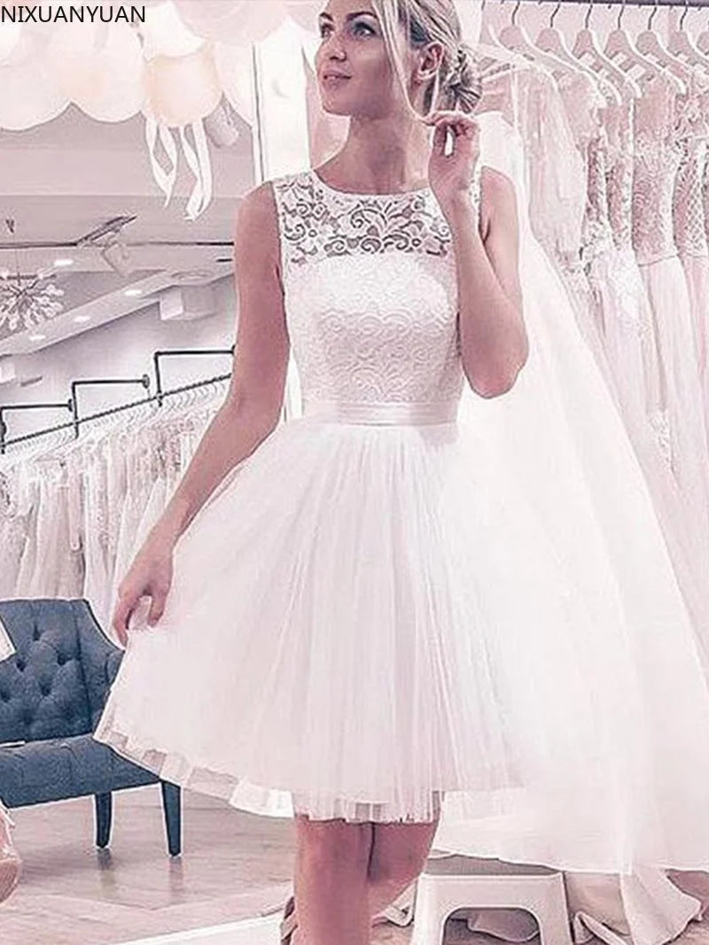 Lace Short Wedding Dresses Soft Tulle lutut panjang pantai boho gaun pengantin putih lacing gaun tarian pesta dengan tali pinggang