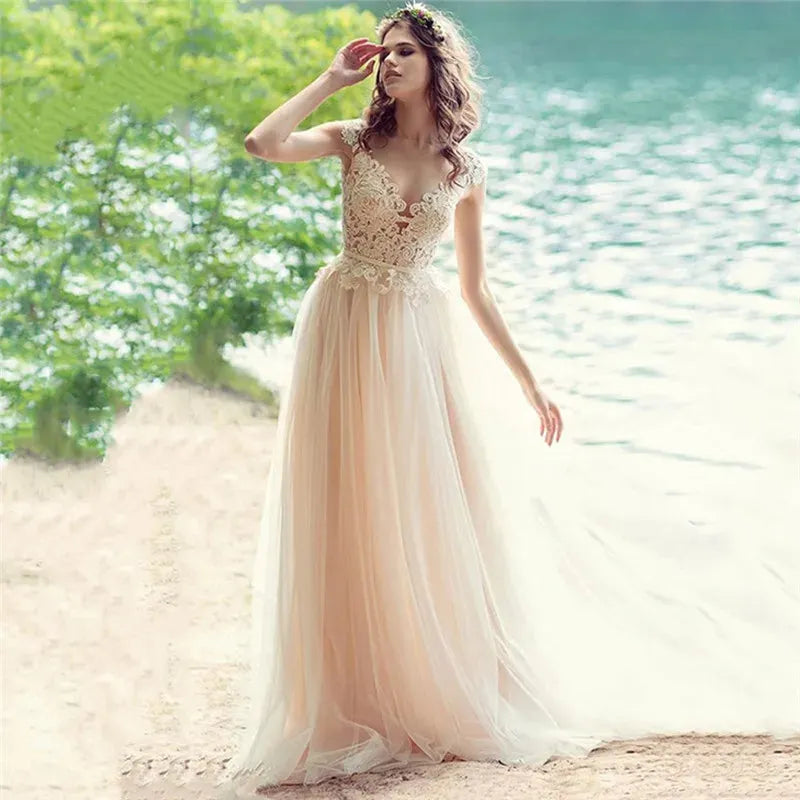 Sheer Tulle Lace Appliques Top A-Line Wedding Dresses Bridal Gowns Sexy Beach V-Shape Back Bride Wedding Gowns Soft Fashion Customized Color