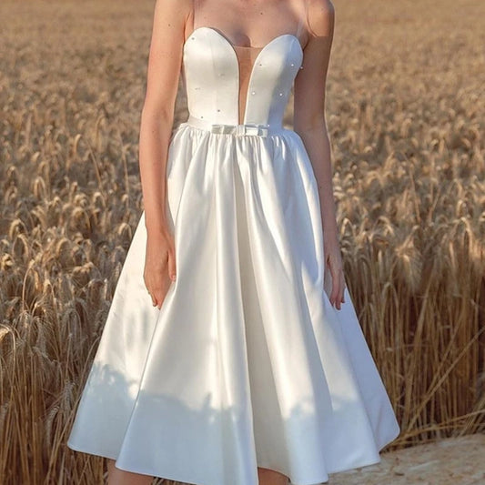 Kurzes Hochzeitskleid Robe de Mariee A-Line Knielänge ärmellose Schatz für Frauen Dame Einfacher Strand weiße Perlen elegant