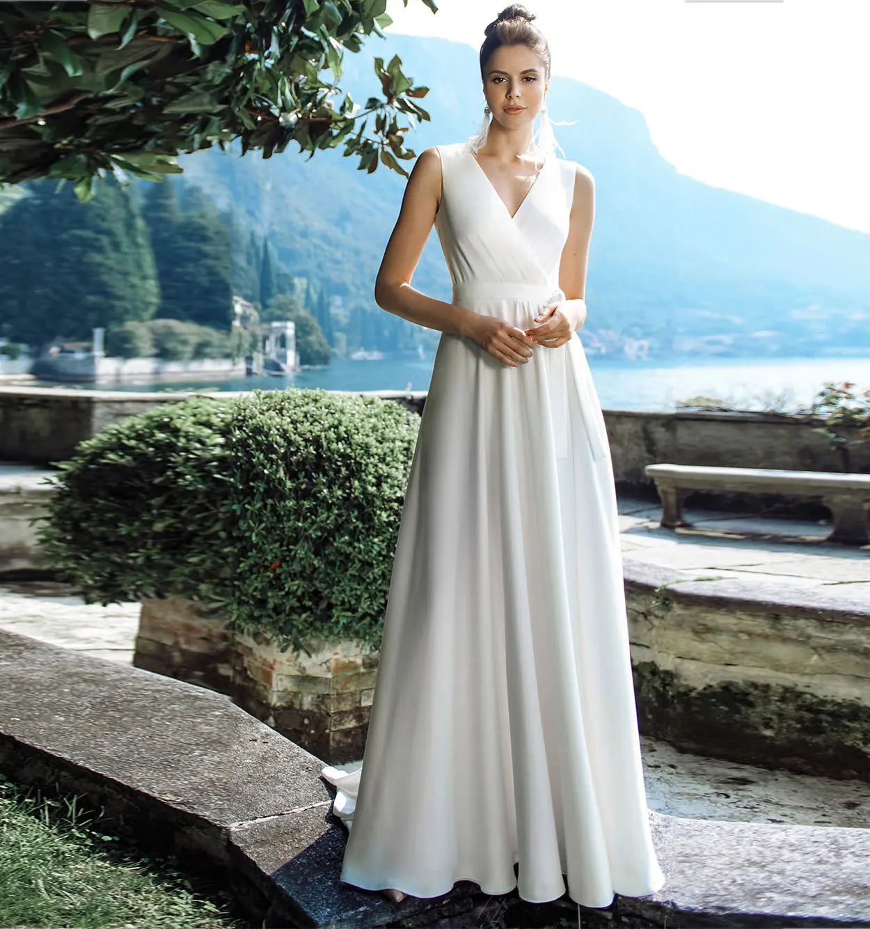 Vestido de novia de satén sencillo con cuello en V, Sexy, con abertura larga, plisado, hecho a medida, cremallera cerrada en la espalda, vestidos de novia de playa de talla grande