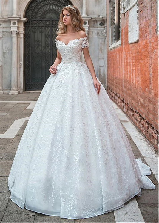 Fast Delivery Sweetheart Neckline Cap Sleeves Sweep Train A-line Lace Wedding Dress 2021 Bridal Gown With Belt