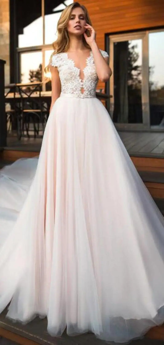 luxury V Neck Beach Wedding Dress Lace Appliques Bohemian Bridal Dress Sexy Sleeveless Elegant wedding gowns vestidos de novia