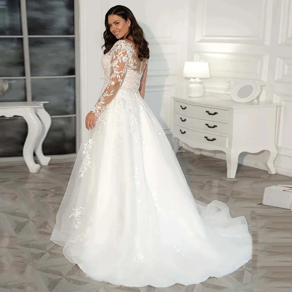 Vintage Lace Wedding Dresses Plus Size Elegant Big Women's Long Sleeves Scoop A Line Tulle Bridal Gowns Ivory with champagne 26w Plus Size