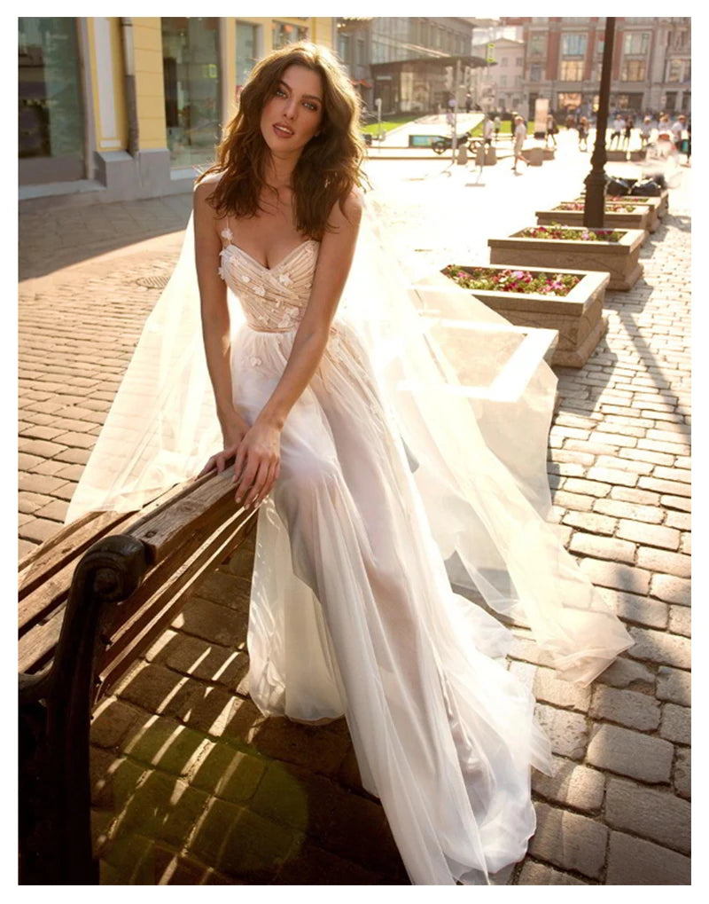 LoveDress Sweetheart Spaghetti Straps Bride Dress Sexy Simple Beach Wedding Dress Elegant 3D Flowers Beach Bridal Gown