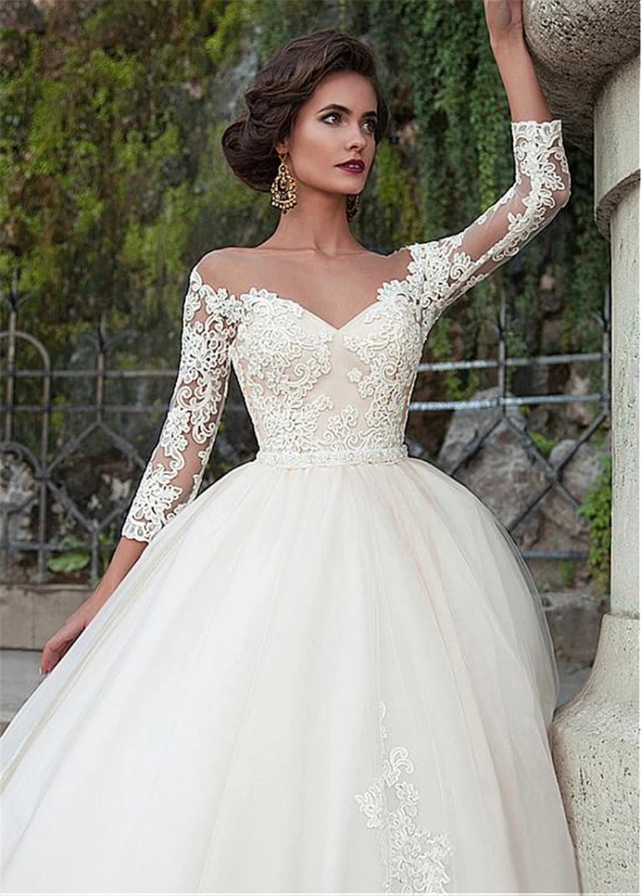 High Quality V-neck Applique Lace Wedding Dress With Three Quarter Sleeve Tulle A-line Bridal Dresses robe mariage femme