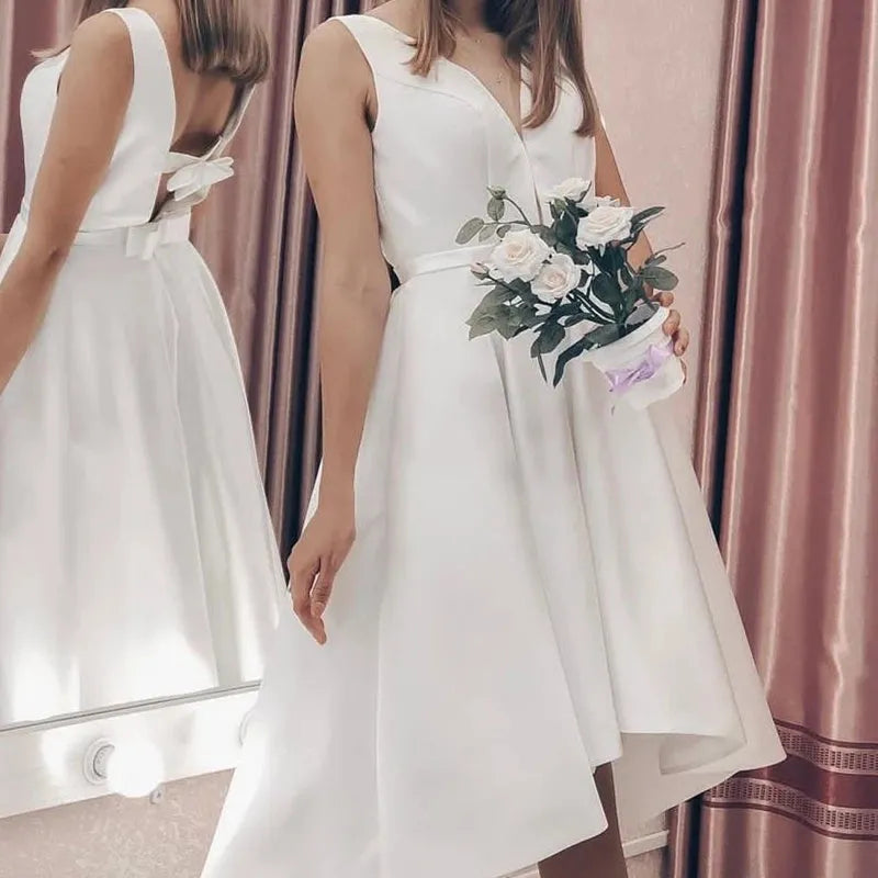 Short Wedding Dress Simple With Bow Back Elegant V-Neck Tank Sleeveless Bridal Gown Robe De Mariee Charming Beach Civil 24w