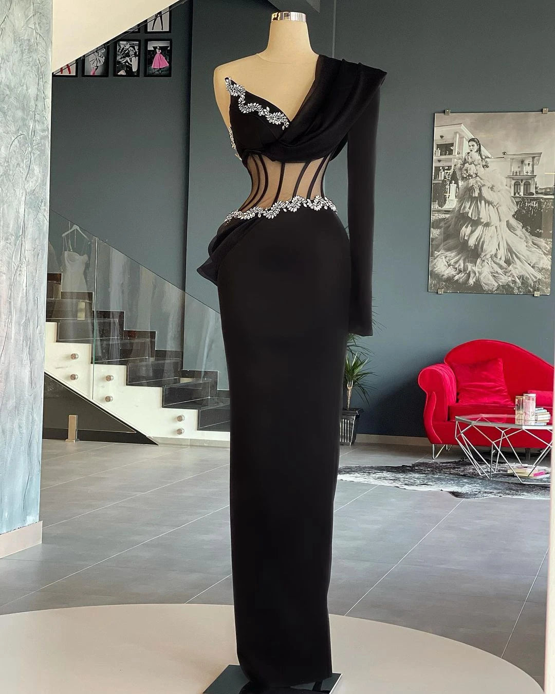 Elegant Black Evening Dresses One Shoulder Long Sleeves Crystals Beaded Plus Size Lace-up Back Women Pageant Gowns