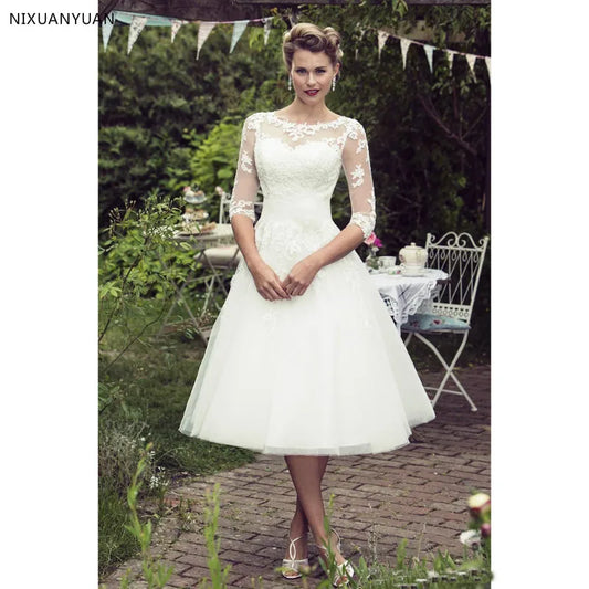 Vintage 50's Style Short Lace Wedding Dresses Half Sleeves Tulle Lace Applique Teh Panjang Pengantin Perkahwinan Gaun Dengan Butang