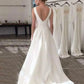 Weißes Hochzeitskleid Einfache einfache Sommer Beach Boho Eine Linie Rückenless Country Garden Brautkleid Hochzeitskleider Plus Größe