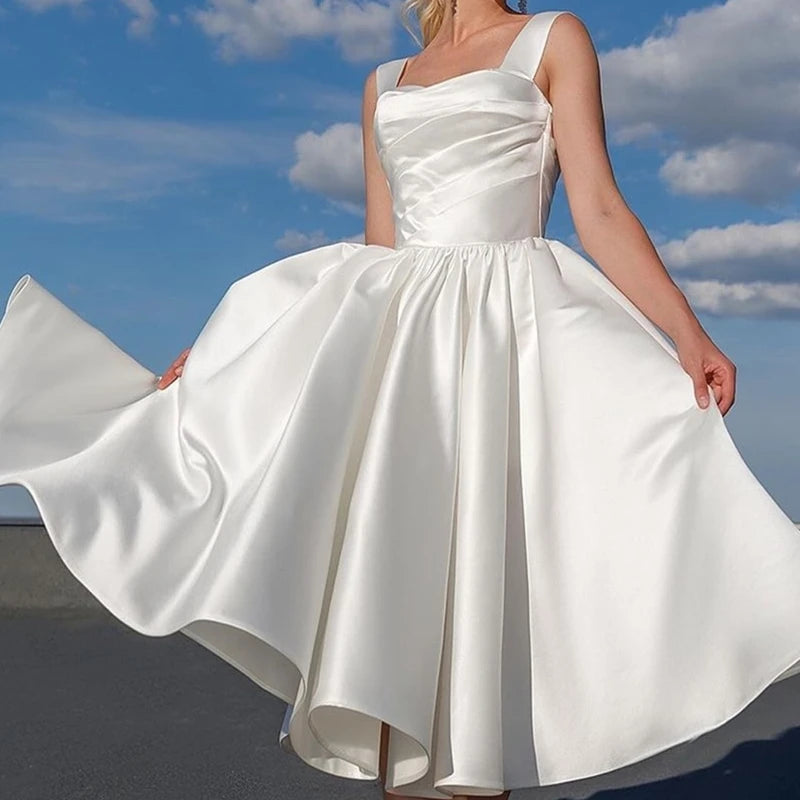 Gaun pengantin pendek sederhana satin spaghetti tali gaun pengantin lutut putih panjang jubah de Mariee tanpa lengan pantai cantik