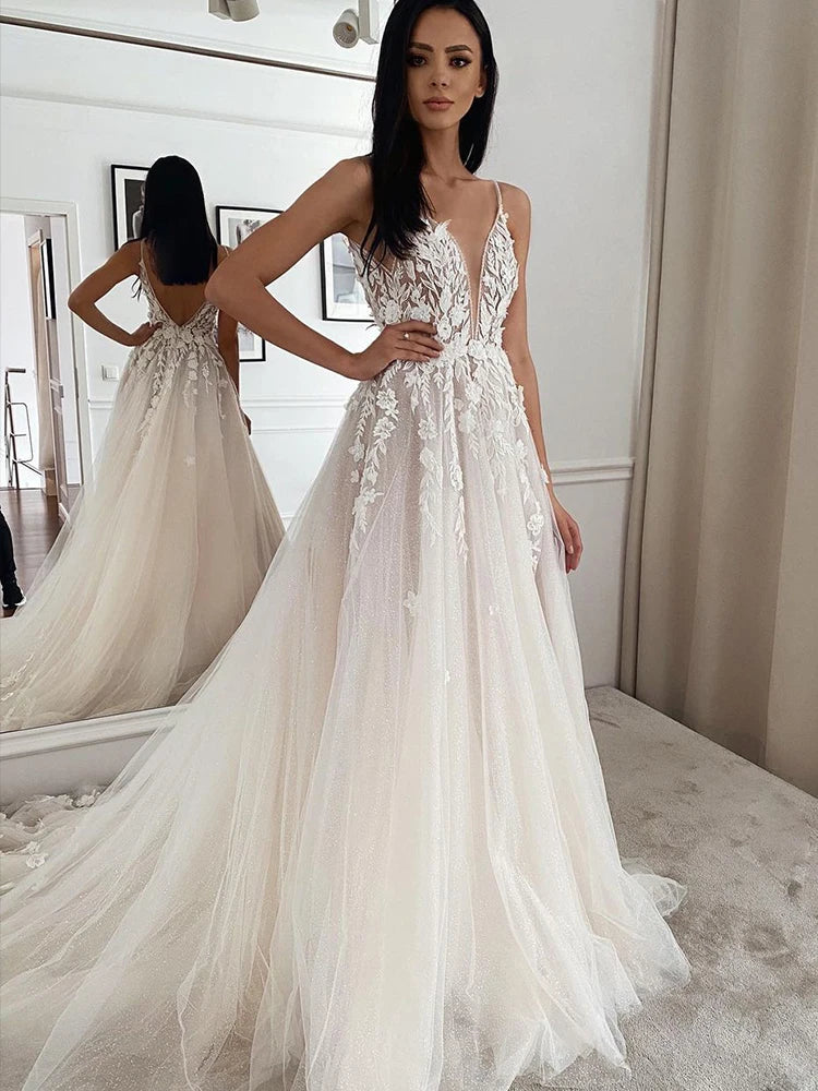 Robe de mariée de plage, bretelles Spaghetti, décolleté en V profond, avec des Appliques en dentelle, en Tulle scintillant, dos nu, magnifiques robes de mariée