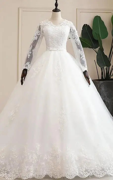 Sukienka ślubna Elegancka pół rękawów seksowna suknia boczna w dziedzinie dekoltu w stylu dekolt