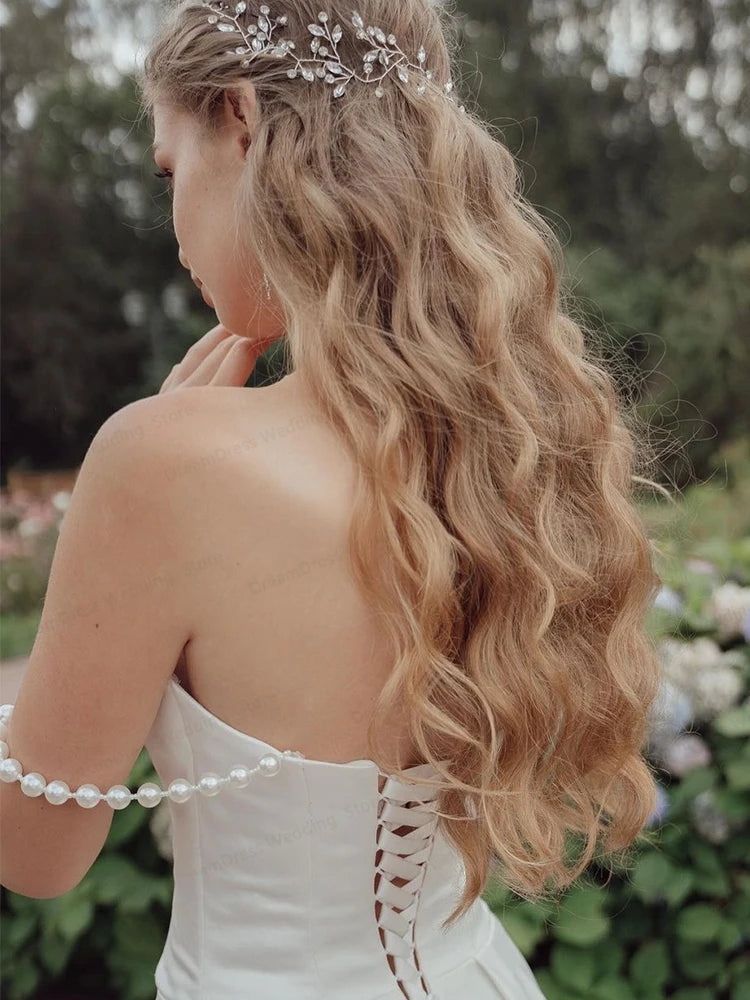 Gaun pengantin pendek sayang putih untuk wanita satin lengan pantai musim panas khusus dibuat untuk wanita jubah gaun pengantin