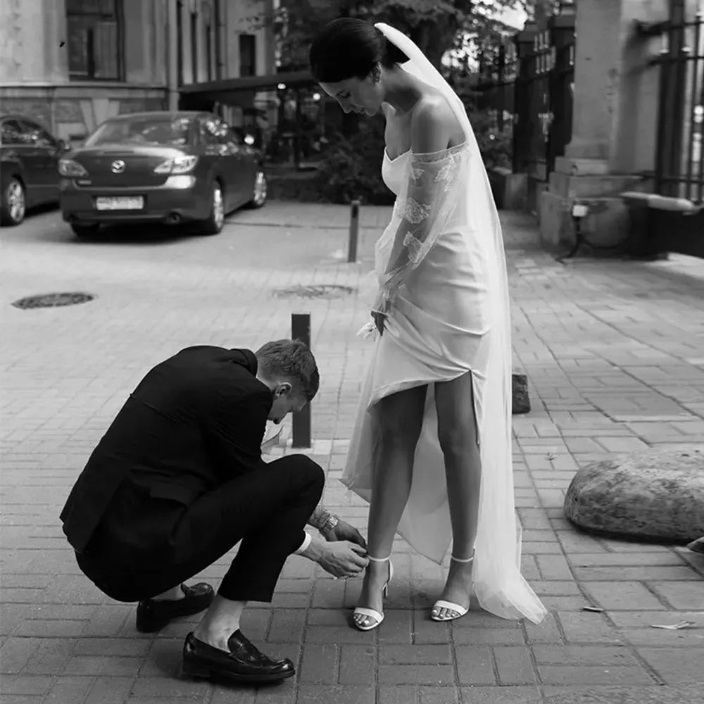 Elegant Off The Shoulder Wedding Dresses Full Sleeves Lace Appliques Bridal Gowns Side Split Illusion Floor Length Vestido Novia 14w