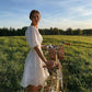 Eleganckie krótkie pełne koronkowe sukienki ślubne rękawy Pufor Square Neck Country nad kolanami Bride Suknie