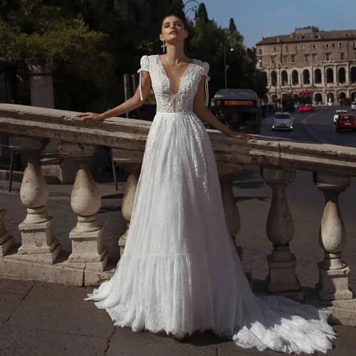 Vestidos de novia de princesa de encaje, escote en V profundo, mangas casquillo, vestidos de novia largos, apliques sin espalda, vestidos de novia de corte A