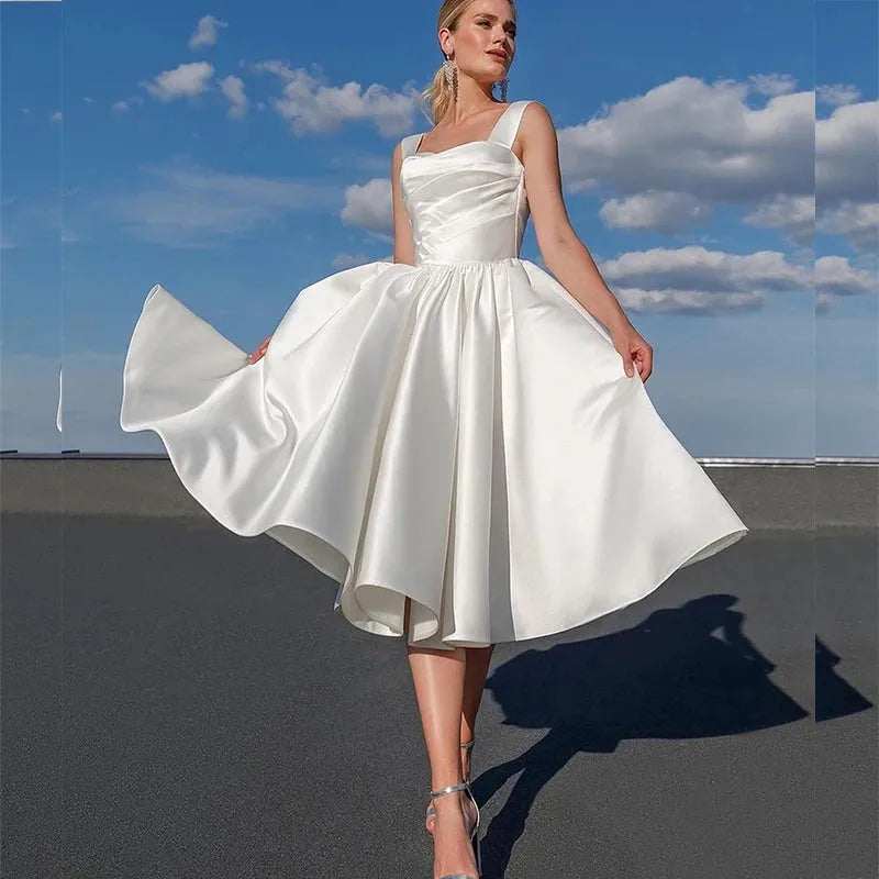 Short Wedding Dress Simple Satin Spaghetti Strap A-Line Bridal Gowns White Knee Length Robe De Mariee Sleeveless Gorgeous Beach 14w