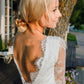 Neueste kurze Brautkleider mit Illusion Langarmer Sonderhülse volle Spitze gegen Hals Rückenless Sommer Beach Brautkleider informelle Partykleidung