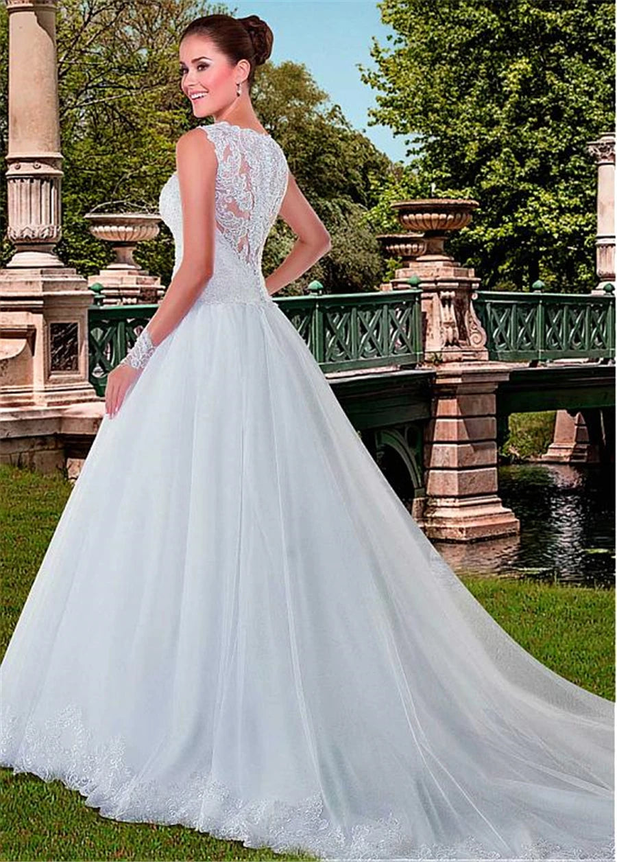 Marvelous Tulle V-neck Neckline A-line Wedding Dresses with Beaded Lace Appliques vestido de noiva Bridal Gowns