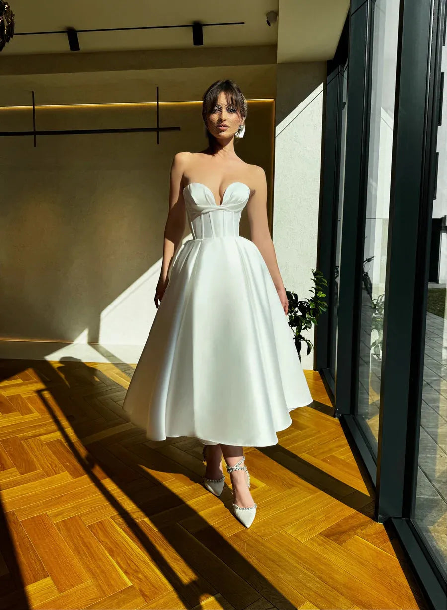 A-Line Midi Wedding Party Dresses Sweetheart Sleevless Stain Brides Gowns Tea-Length Simple Bridas Evening Dress for Women 26W