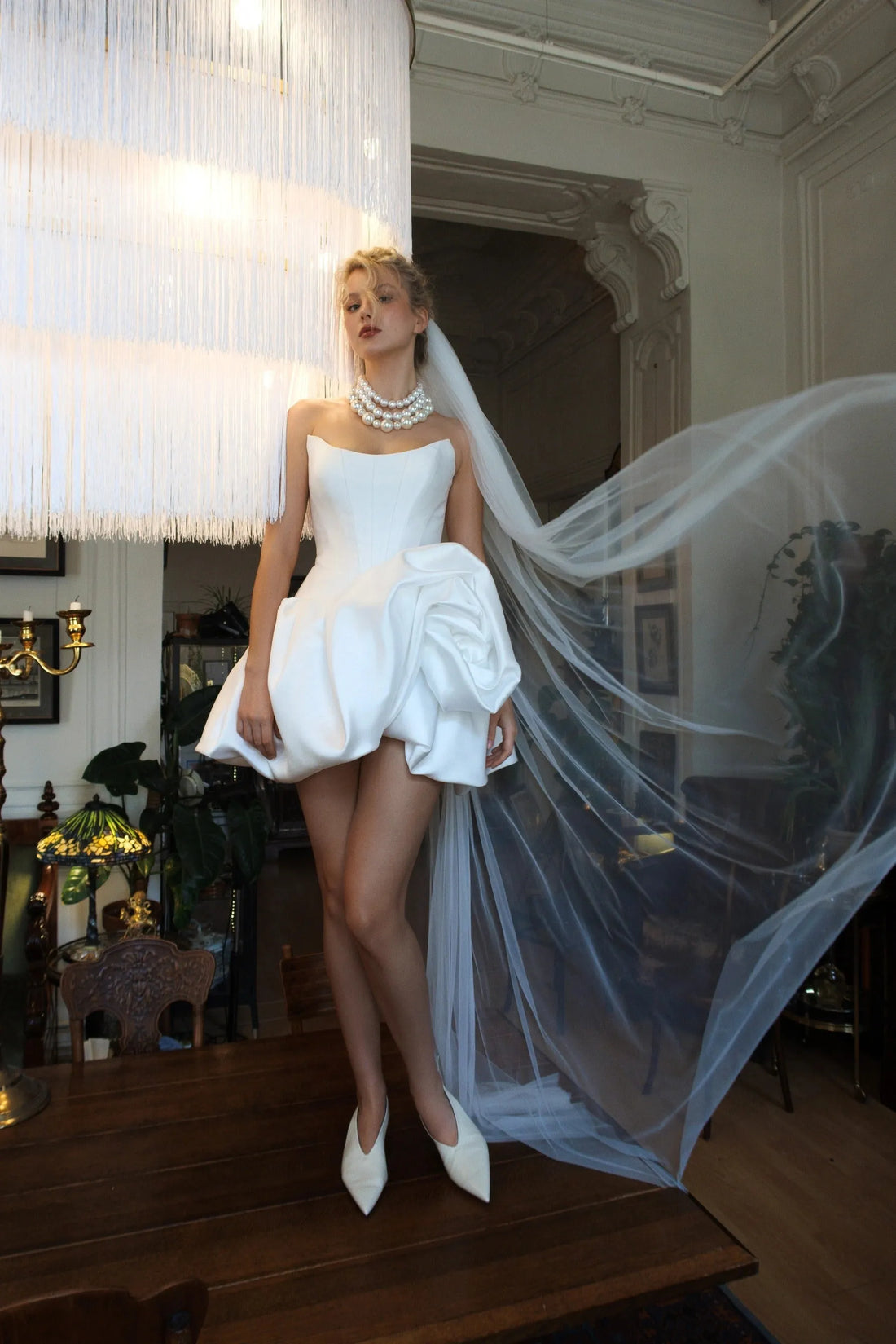 Short Wedding Dress with Open Shoulders and Decorative Drapery Court Train Mermaid Sleeves Modern Princess Mermaid Vestido De Novia White Satin Bridal Gowns Bow Satin Satin