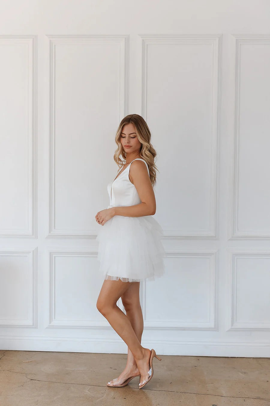 Deep V with Ruffle Mini Skirt Vestido De Novia Train Simple Bridal Gown Dress Wedding Dress Satin  Bow Court