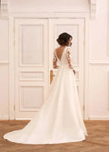 Morden Satin A Line Wedding Dresses V Neck FullSleeve Bridal Gowns Lace Appliques Pleat Vestidos Sweep Train Satin
