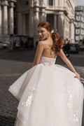 Trendy Ruffles Wedding Dress Sweetheart Backless Lace Appliques A-line Vestidos De Novia Satin