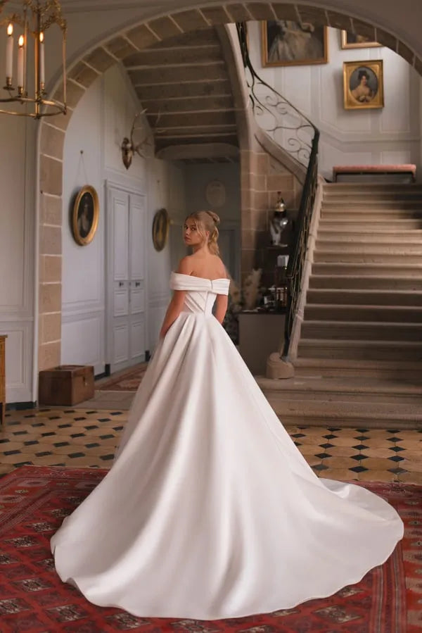 Satin Princess Wedding Dresses A Line Off The Shoulder Bride Dress Pleats Wedding Gowns Satin