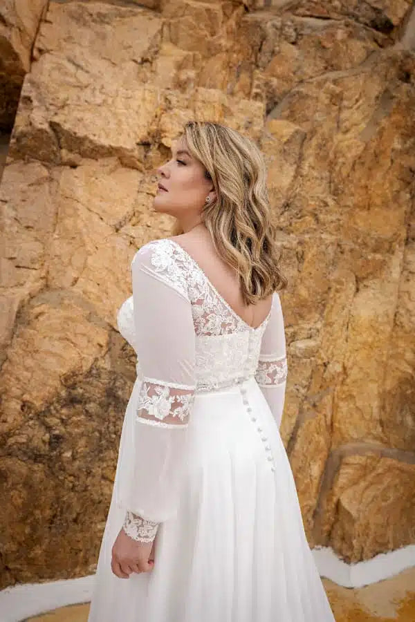 Pastrol Chiffon Wedding Dresses Plus Size Scoop Neck Long Sleeves Bride Gowns Applique Sweep Train A-Line Robe De Mariee