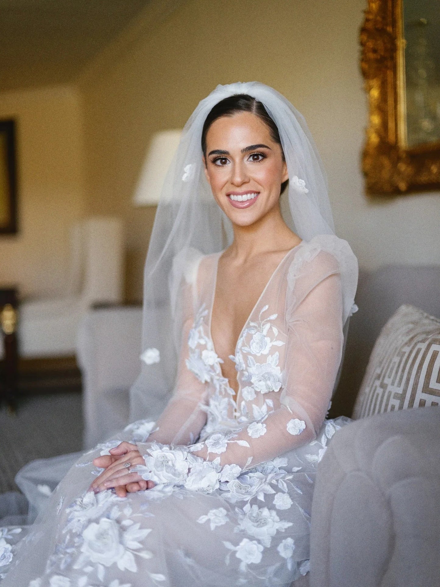 Vestido de novia de línea A con cuello en V, vestido de novia con apliques, vestido de novia de manga larga de tul, vestido de novia de cola de corte 