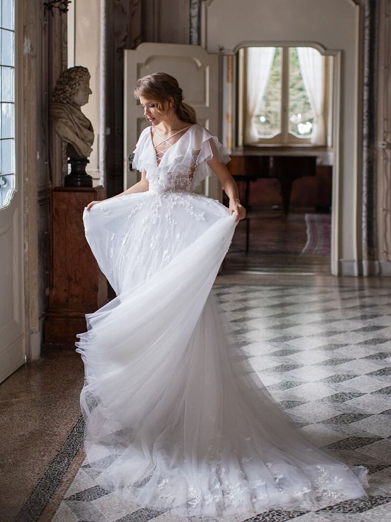 Vestidos de novia con cuello en V, volantes, ilusión cruzada, corte en A, sin espalda, Apliques de encaje, vestido de novia largo