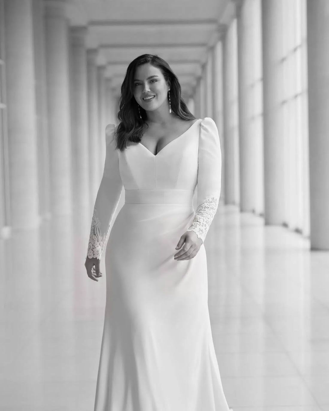 Elegant Flared Wedding Dress Bow Satin Court Train Satin Modern Princess Mermaid Vestido De Novia Bridal Gown Satin