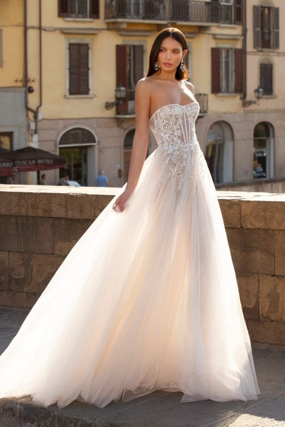 Boho Wedding Dresses a Line Tulle Pizzo Applique Sampata Summer Beach Gowns Bohémien Sleeveless Open Back