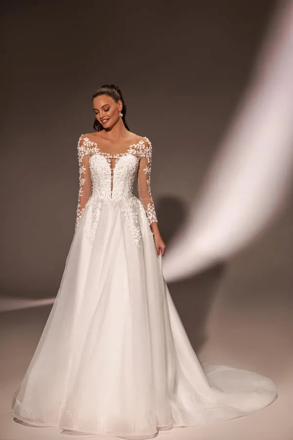 Elegant V Neck Women Wedding Dresses Sexy Long Sleeves A-Line Bridal Gowns Princess Engagement Ball Vestidos De Novia Customized Satin