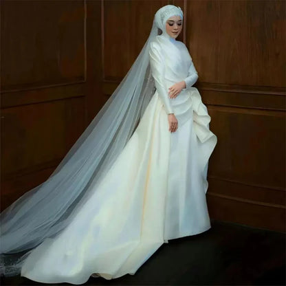 Anmutige satin muslimische Hochzeitskleider drapierte Meerjungfrau Brautkleider Elfenbein Arabisch Dubai Damen Kirche Vestidos de Noiva