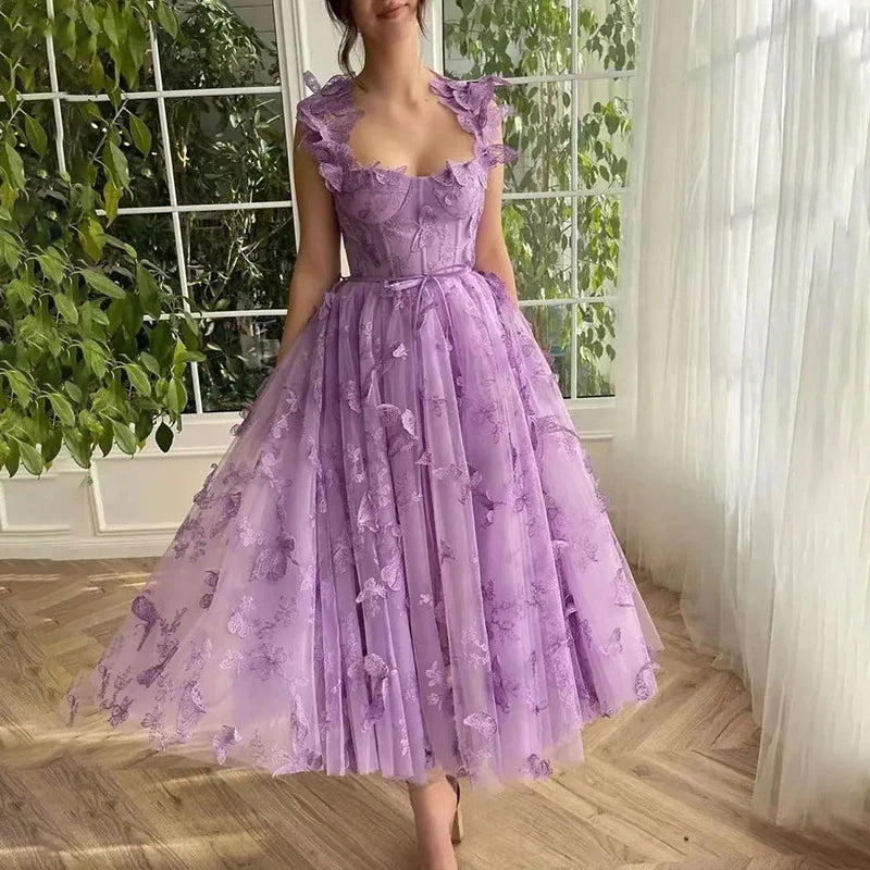 Indigo Prom Kleider A-Line Spaghetti-Träger trägerloser geteilter 3D-Schmetterling Open Back Zug Abendkleider für Frauen