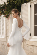 Customized Wedding Gown Boat Neck Elegance Sheath Fit Long Sleeves Completed a Sensuous Slit for Bridal Dress Satin