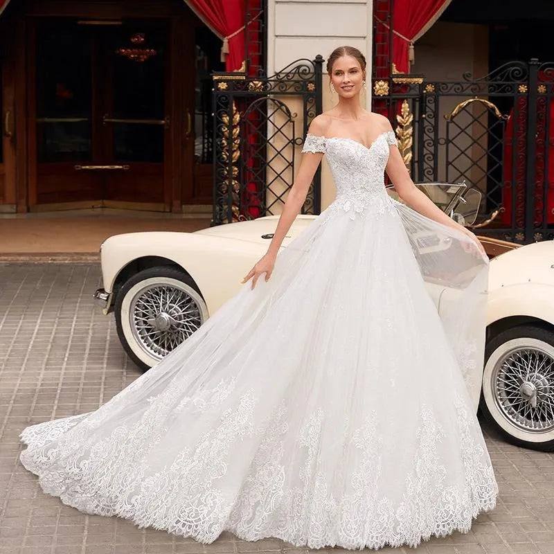 Popular Off Shoulder Wedding Dress V Neck Lace Appliques Tulle Court Train Bridal Dresses Marriage Gowns 2021 Same as picture