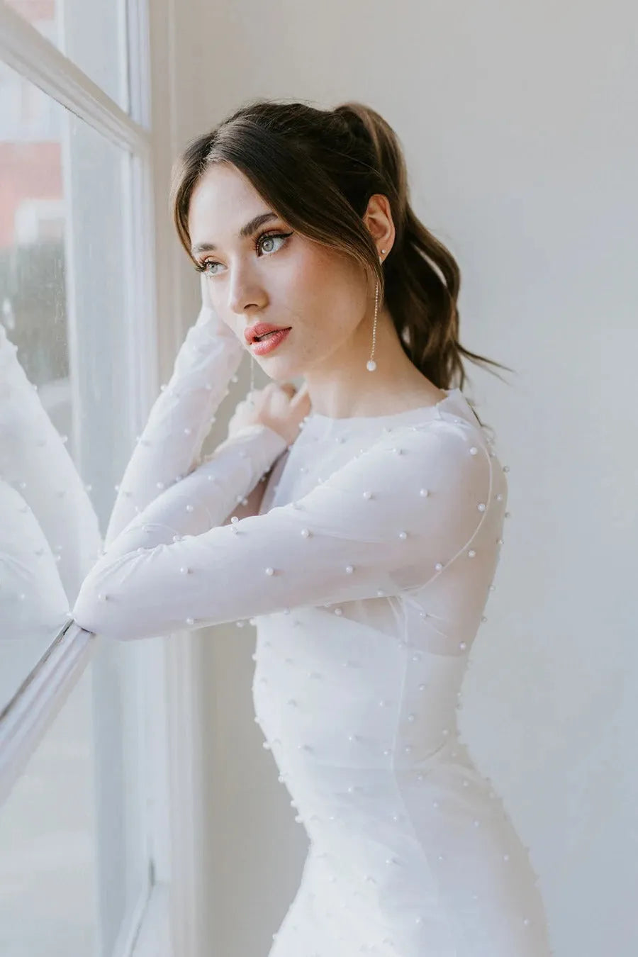 Sexy and Classy Wedding Dress Satin Bow Court Simple Bridal Gown Princess Vestido De Novia Train Dress Satin