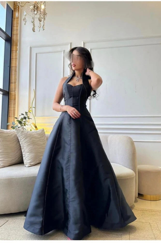 Modest فساتين السهرة Black Halter Neck Prom Dresses Sleeveless Vestidos De Noche Sexy Open Back Prom Gown