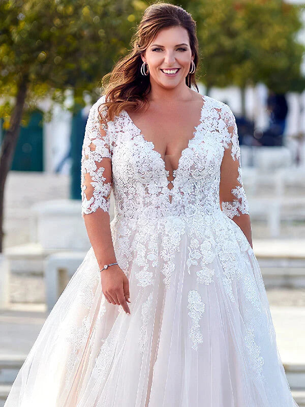 Exquisitos vestidos de novia Tamaño Plue Cuello en V Mangas 3/4 Vestidos de novia Apliques Ilusión Tren de barrido Tul Una línea Robe De Mariée 